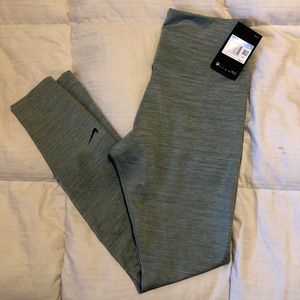 Nike leggings